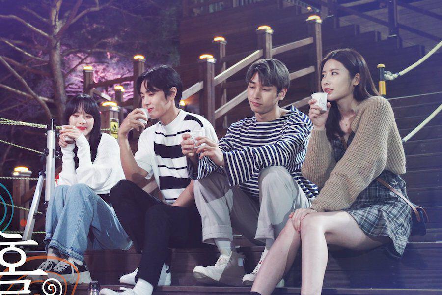 ซีรี่ย์เกาหลี Love in Black Hole ซับไทย Ep.1-12 (จบ)